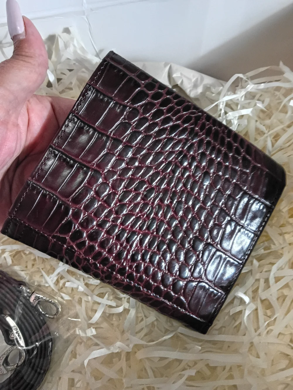 Brighton Nwot Croc-Embossed Burgundy Leather Wallet/Crossbody with Heart Detail